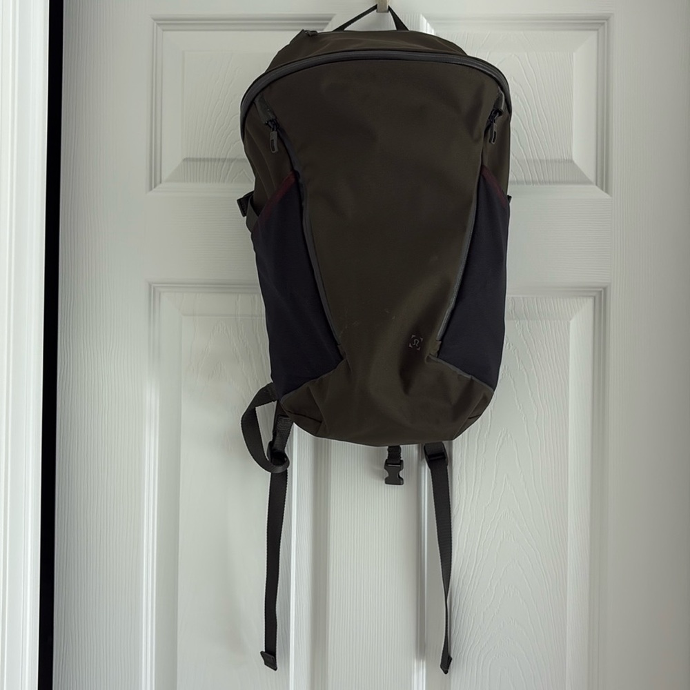 Lululemon olive green and black backpack